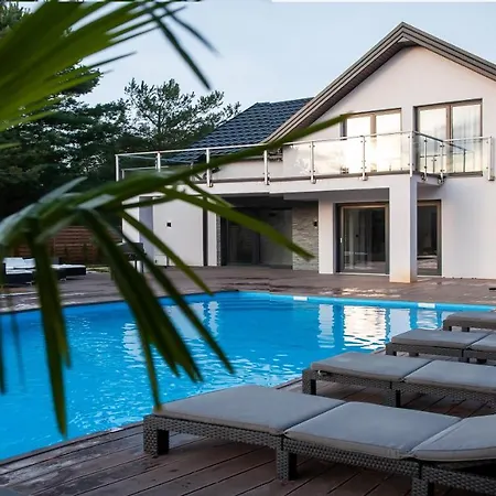 Warchaly Villa *